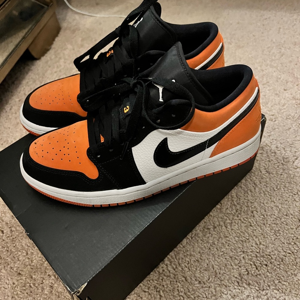 Men’s Air Jordan 1 Low “Shattered backboard”